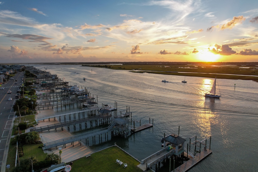 wrightsville beach north carolina view of waterway and sailboats